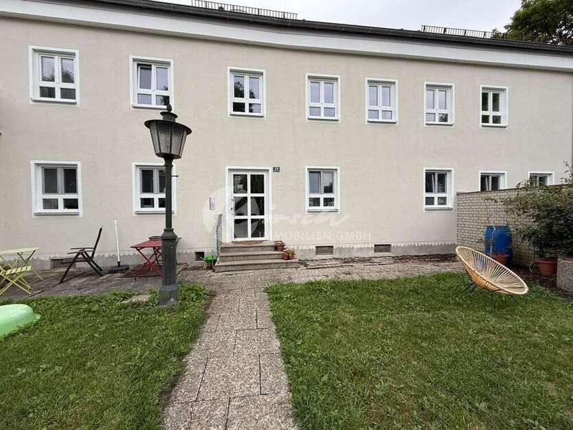 Wohnung zum Mieten in Augsburg 356 € 23 m²