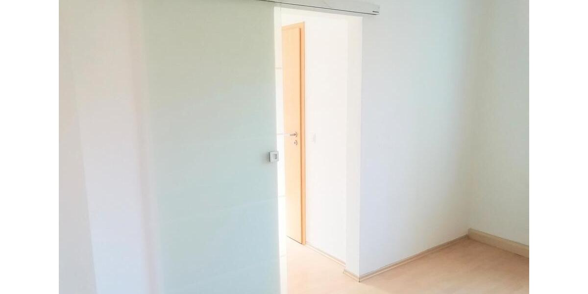 Hochparterre Thum - 2 Zimmer, 46 m&sup2;, 300&euro; | Angebot:26034041