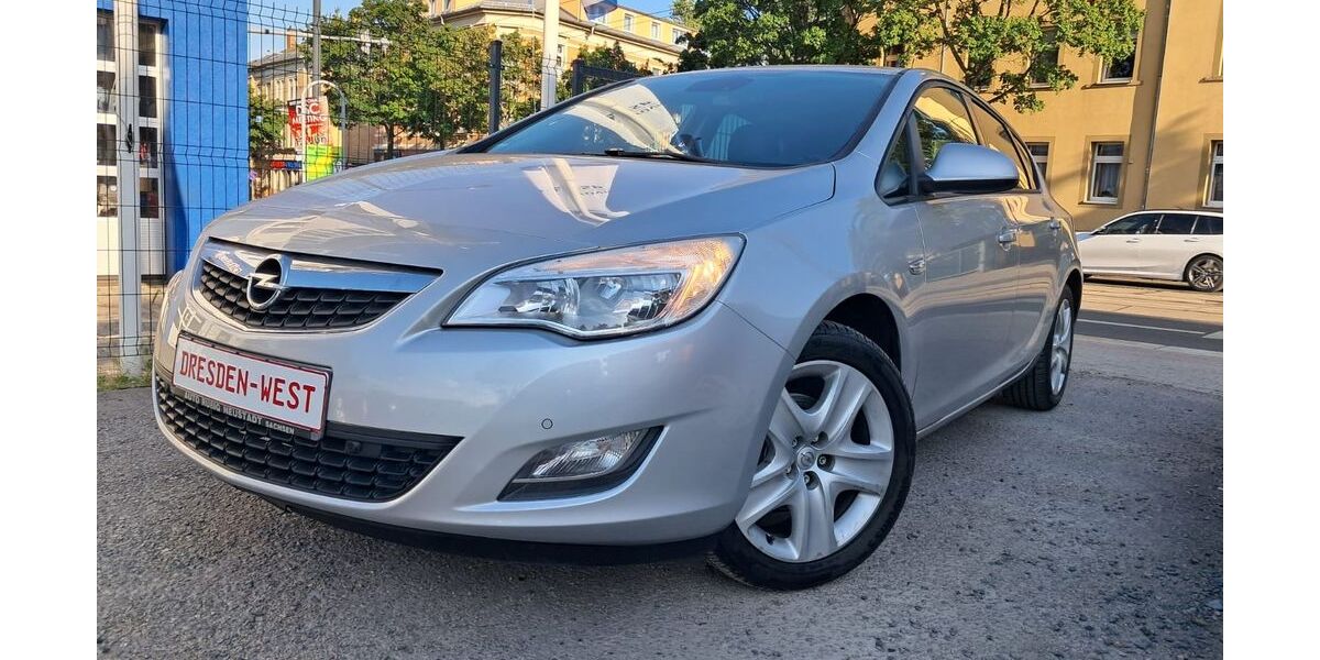 Opel Astra 124.000 km 4.499 &euro; Dresden 01159