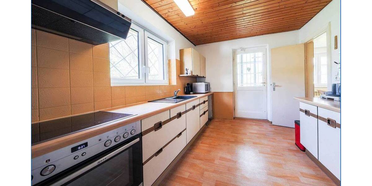 Einfamilienhaus Singen - 7 Zimmer, 240 m&sup2;, 695.000&euro; | Angebot:26364115