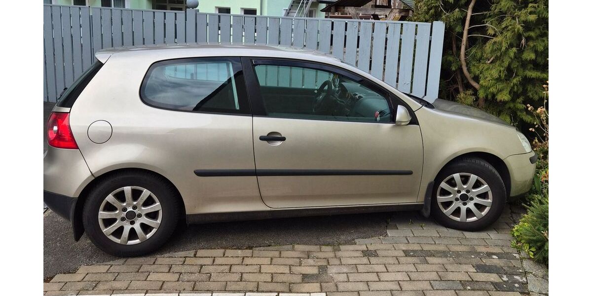 VW Golf 200.000 km 1.200 &euro; Golßen 15938
