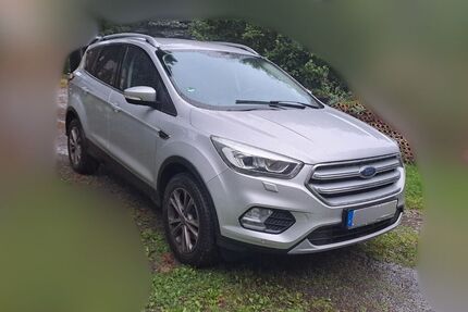 Ford Kuga 81.500 km 13.900 € Bad Gottleuba 01816