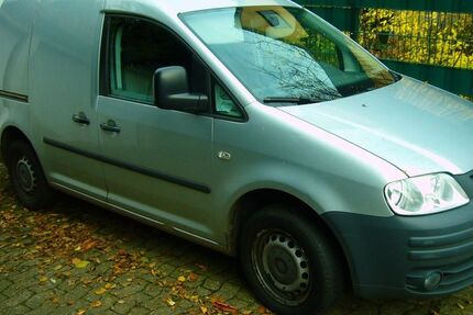 VW Caddy 179.716 km 4.980 &euro; Bielefeld 33602