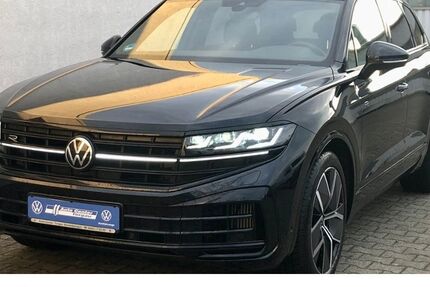 VW Touareg 31.500 km 74.889 &euro; Torgau 04860