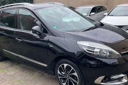 Renault Scenic 135.724 km 8.700 € Solingen 42719