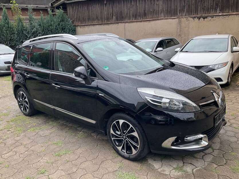 Renault Scenic 135.724 km 8.700 € Solingen 42719
