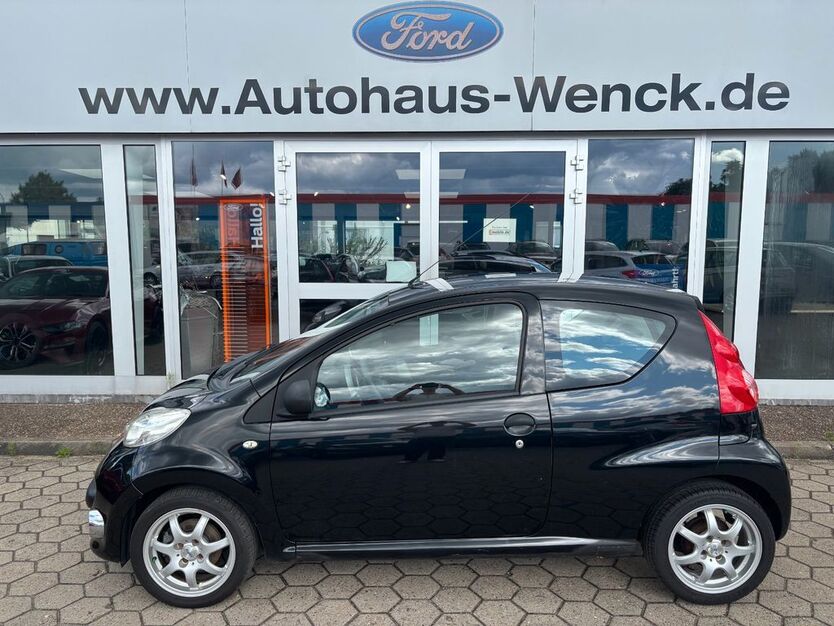 Peugeot 107 160.654 km 2.670 € Winsen (Luhe) 21423