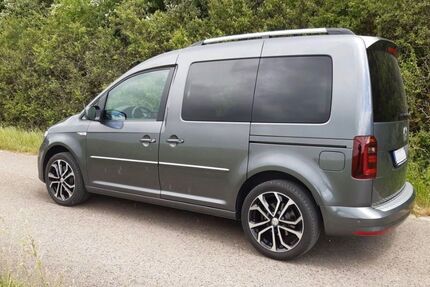 VW Caddy 71.000 km 21.500 &euro; Stetten 72510