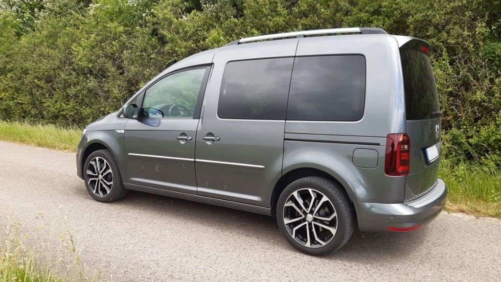 VW Caddy 71.000 km 21.500 &euro; Stetten 72510