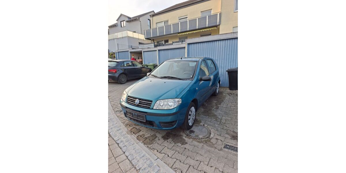 Fiat Punto 142.500 km 850 &euro; Oberderdingen 75038