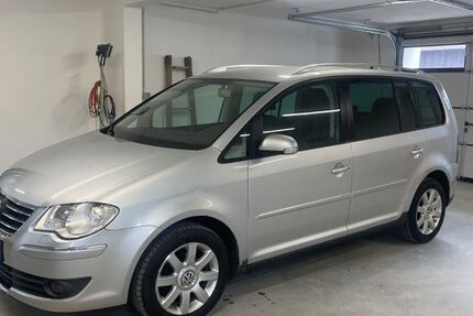VW Touran 240.000 km 3.499 &euro; Hebertsfelden 84332