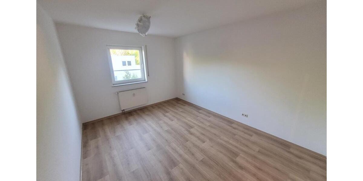 Etagenwohnung Chemnitz Bernsdorf - 3 Zimmer, 78 m&sup2;, 135.000&euro; | Angebot:27096193