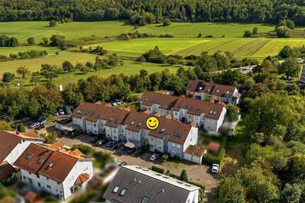 Perfekt für alle die Freiheit lieben -- Reihenmittelhaus auf der Diezenhalde 5 zimmer