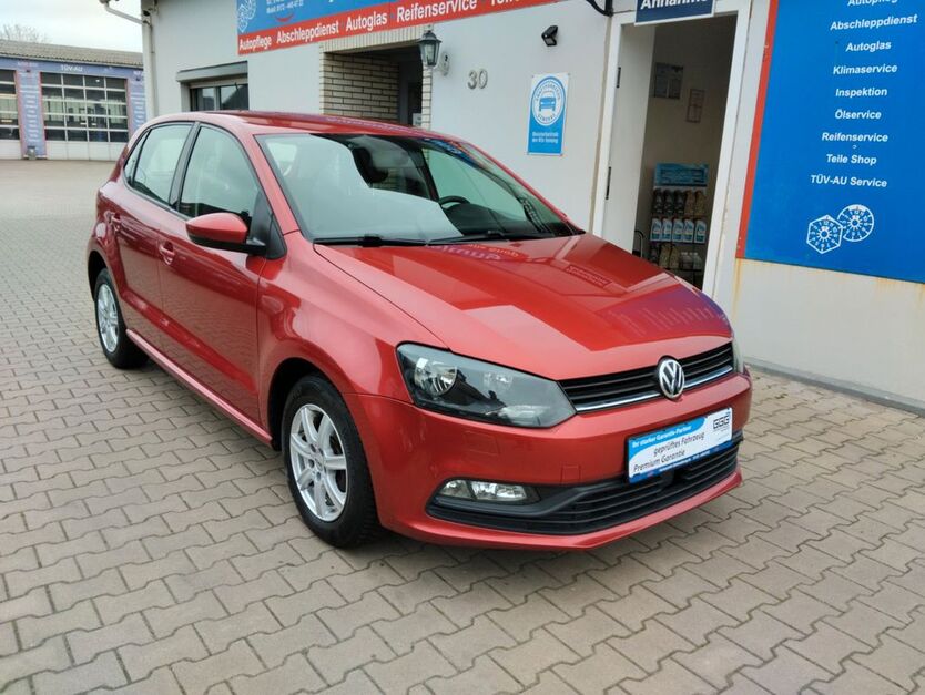 VW Polo 226.558 km 5.999 € Jade 26349