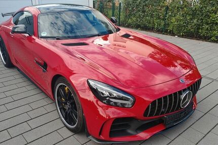 Mercedes AMG GT R
