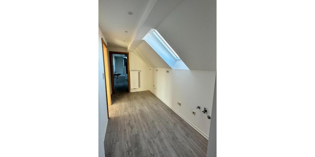 Dachgeschoßwohnung Rothenburg/Oberlausitz Oberlausitz - 2 Zimmer, 72 m&sup2;, 472&euro; | Angebot:25079485
