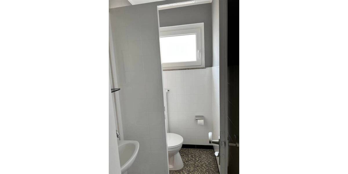 Gewerbeobjekt Beverungen - 3 Zimmer, 700&euro; | Angebot:25741647