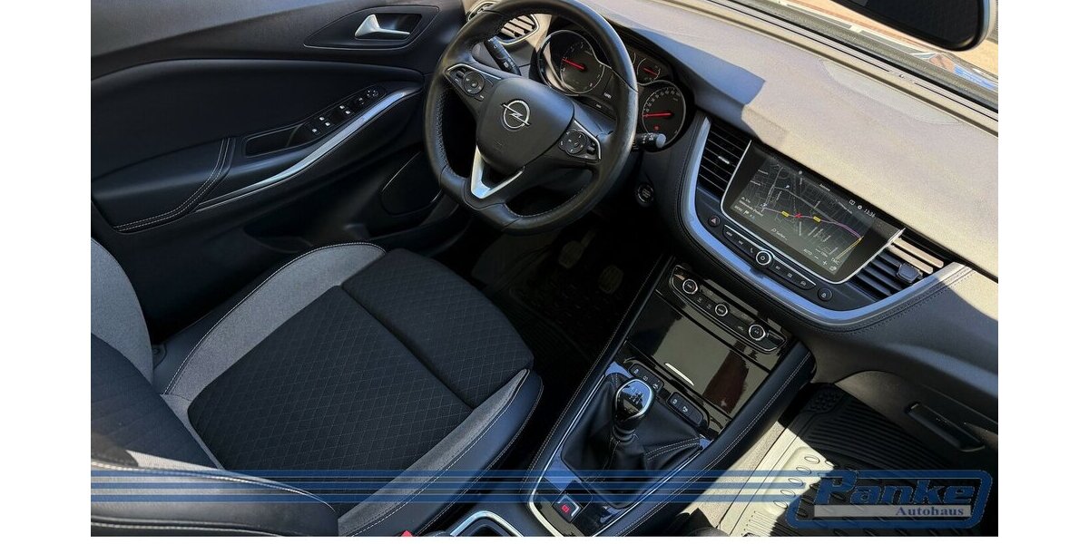 Opel Grandland Innovation*AHK*E-Koffer*Pano*Car-Play* 169.817 km 10.890 &euro; Berlin 13187