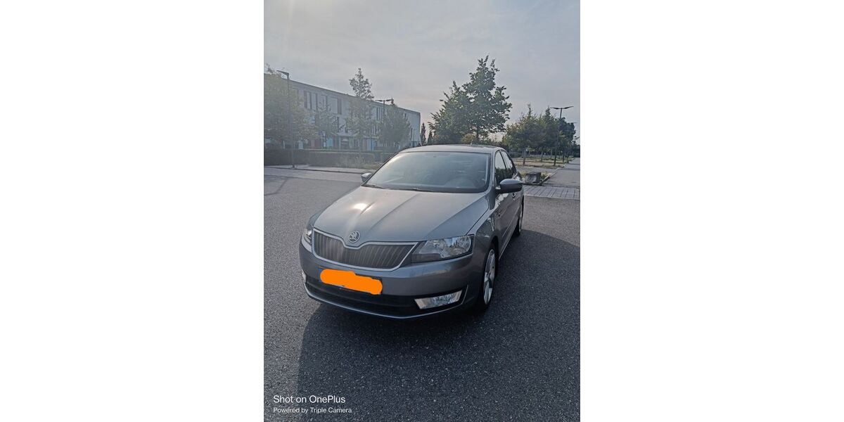 Skoda Rapid 61.500 km 7.700 € Feucht 90537