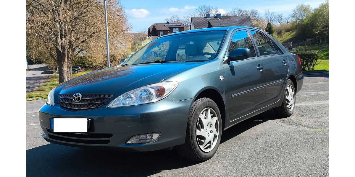 Toyota Camry 196.000 km 3.900 &euro; Frielendorf 34621