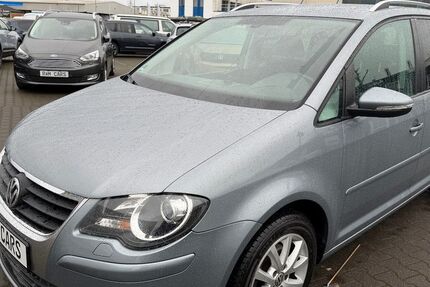 VW Touran 167.000 km 3.999 &euro; Frankfurt 60386