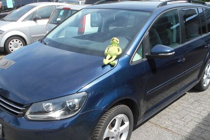 VW Touran 208.000 km 9.150 &euro; Neumünster 24539