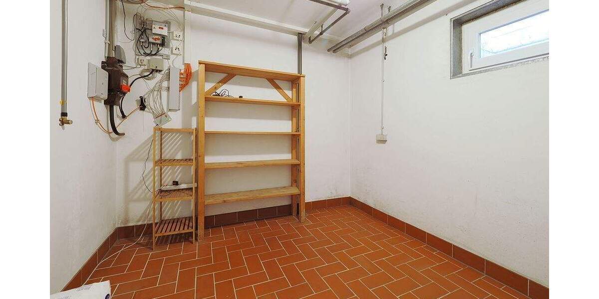 Mehrfamilienhaus, Wohnhaus Ertingen - 7 Zimmer, 195 m&sup2;, 450.000&euro; | Angebot:25821293
