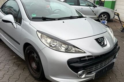 Peugeot 207 149.000 km 1.490 &euro; Rheinbach 53359