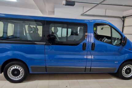 Opel Vivaro 150.000 km 11.900 &euro; Dresden 01139