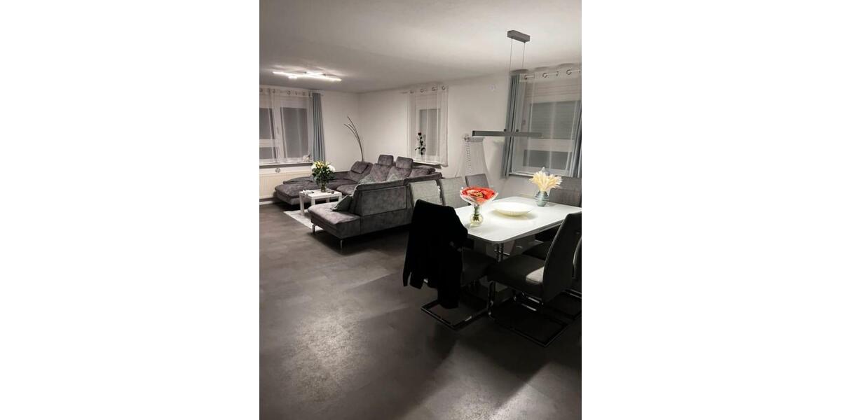 Erdgeschoßwohnung Öhringen - 3.5 Zimmer, 88 m&sup2;, 1.250&euro; | Angebot:25312614