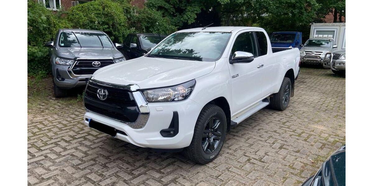Toyota Hilux 76.000 km 29.000 € Hamburg 20535