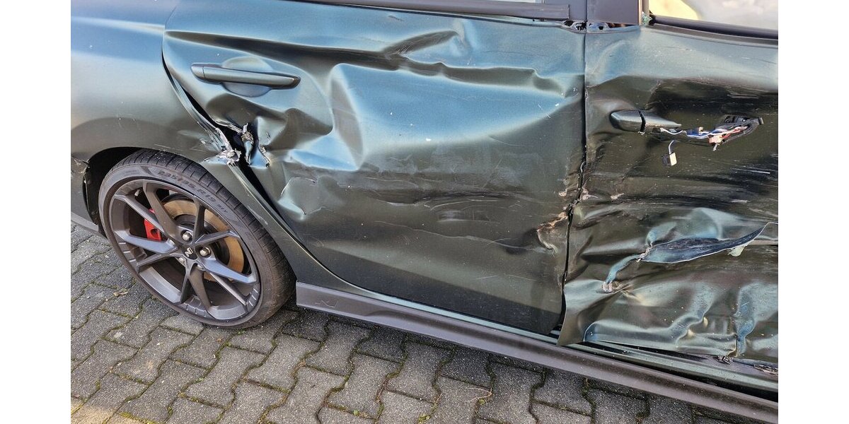 Hyundai i30 Fastback N Performance 28.530 km 7.900 &euro; Wilsdruff 01723