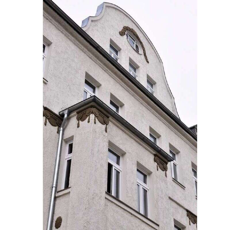 Wohnung zum Mieten in Gera 688 € 114.88 m²