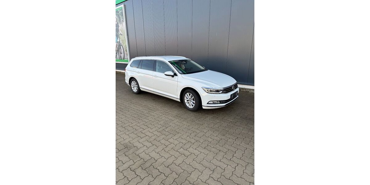 VW Passat Variant 195.000 km 12.600 &euro; Selmsdorf 23923