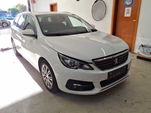 Peugeot 308 160.000 km 8.999 &euro; Hohenbrunn bei München 85662