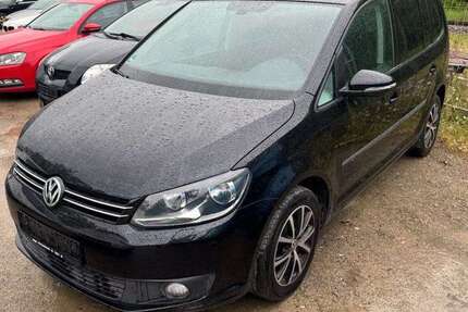 VW Touran 180.000 km 5.990 &euro; Tuebingen 72070