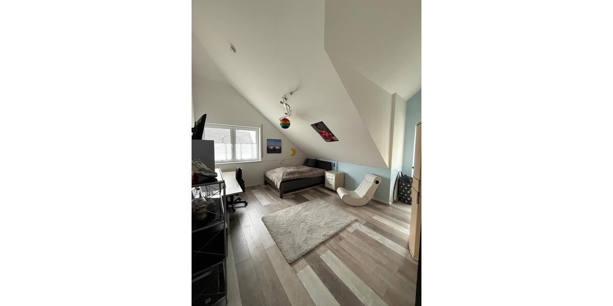 Einfamilienhaus Butzbach - 7 Zimmer, 175 m&sup2;, 799.000&euro; | Angebot:25172911