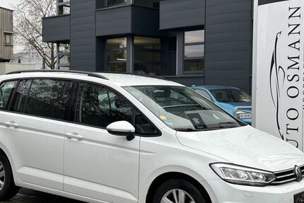VW Touran 177.385 km 16.950 € Krefeld 47805
