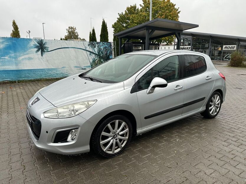 Peugeot 308 153.300 km 1.700 € Laupheim 88471