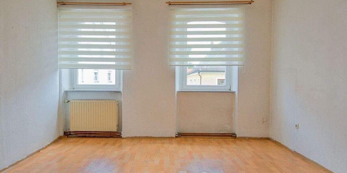 Bauernhaus, Landhaus Hahnbach - 9 Zimmer, 290 m&sup2;, 175.000&euro; | Angebot:25734670