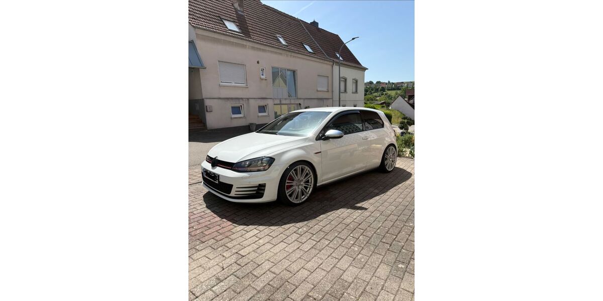 VW Golf 160.500 km 13.750 &euro; Brücken 66904