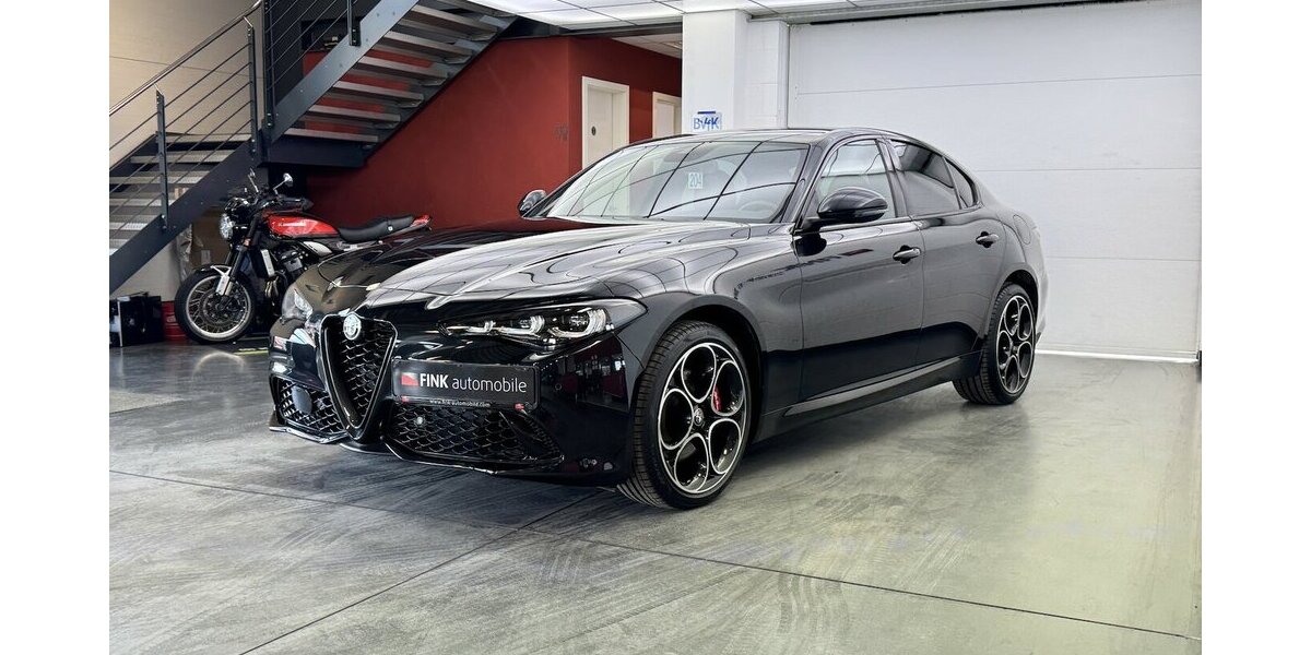 Alfa Romeo Giulia 2.0 Competizione Q4 Turbo CarPlay Kamera 9.970 km 41.220 &euro; Lich 35423