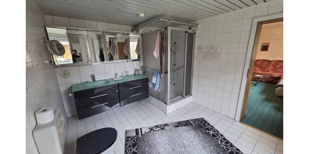 Einfamilienhaus Arzberg - 7 Zimmer, 224 m&sup2;, 385.000&euro; | Angebot:26014155