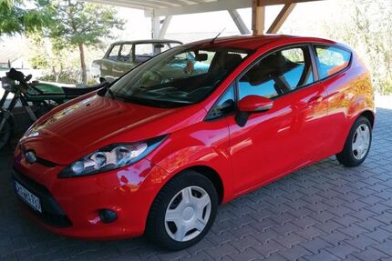 Ford Fiesta 233.000 km 900 &euro; Runding 93486