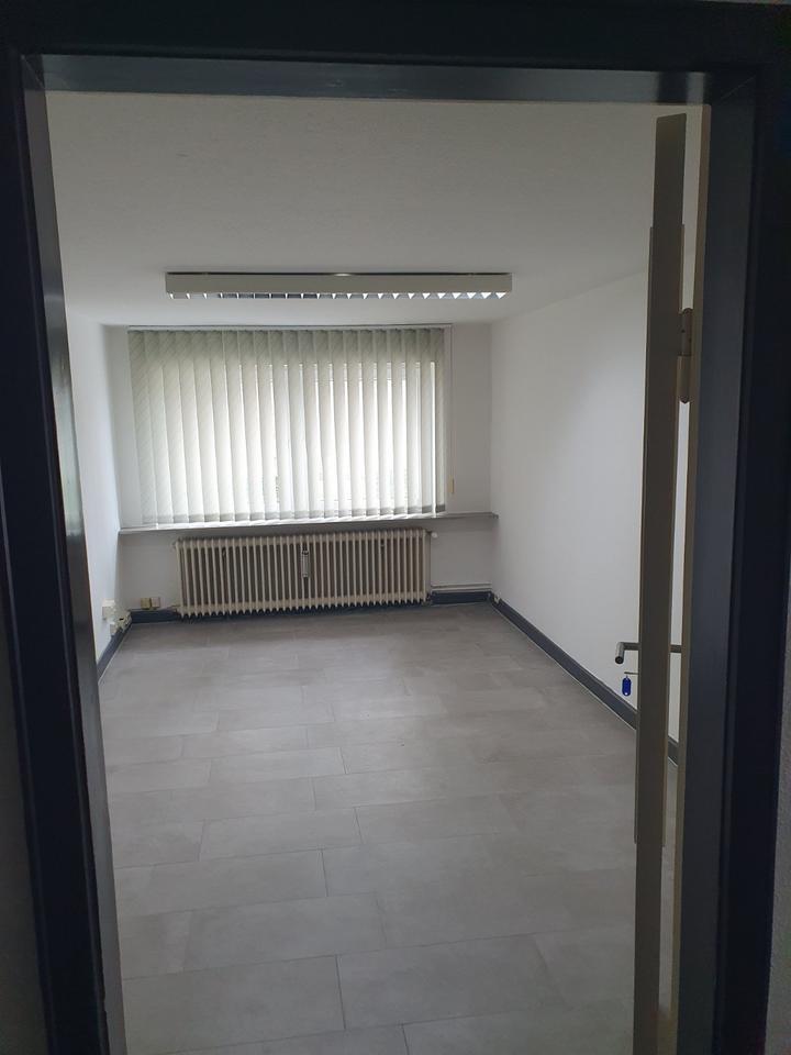 Büroraum in Büro- Praxisgemeinschaft in Husby € 210 mtl ab sofort