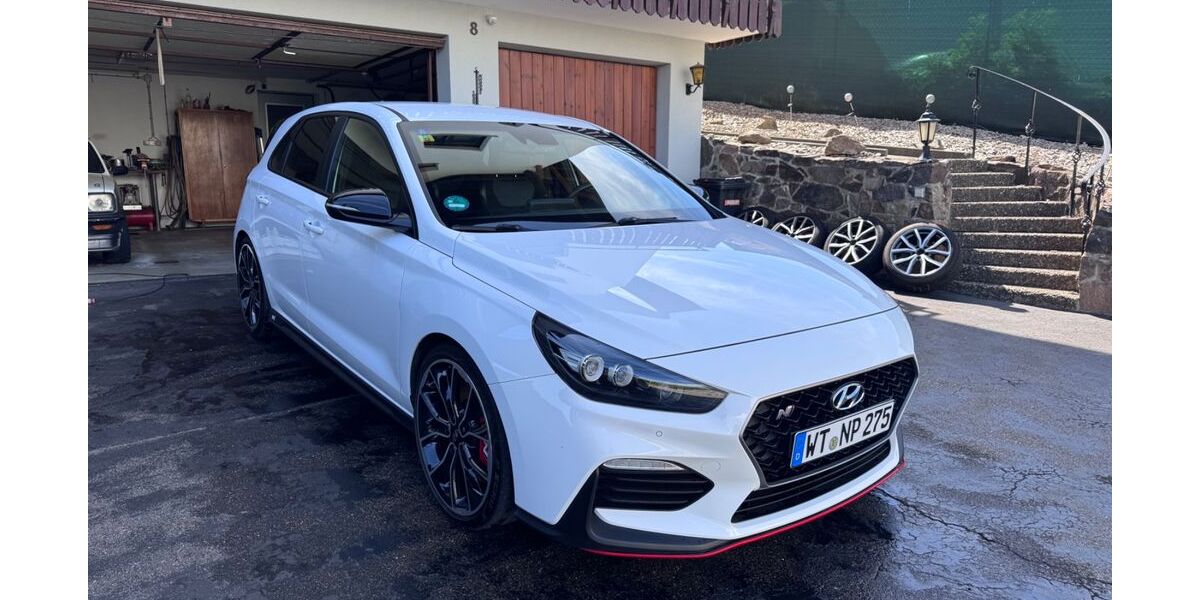 Hyundai i30 82.000 km 22.999 &euro; Murg 79730