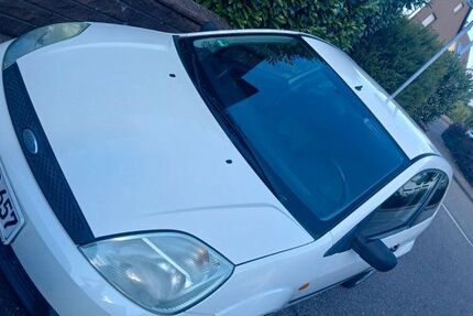 Ford Fiesta 182.000 km 800 &euro; Durmersheim 76448