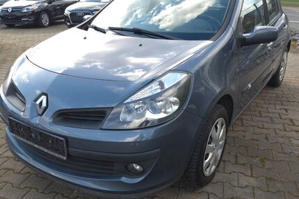 Renault Clio 139.447 km 2.900 &euro; Beckum 59269