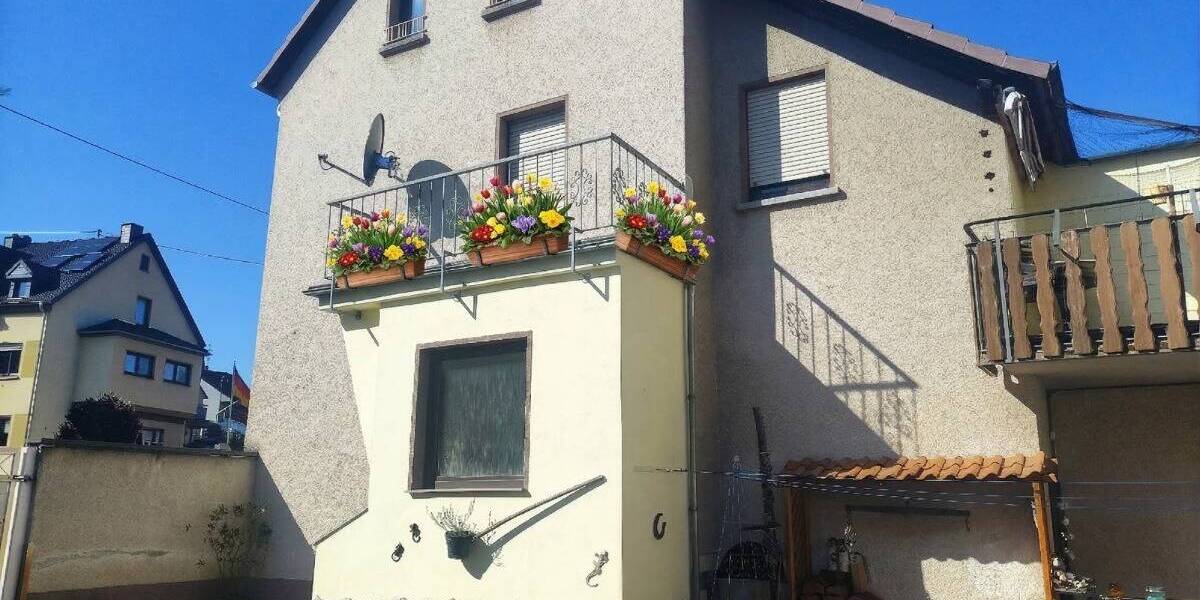 Mehrfamilienhaus, Wohnhaus Mülheim-Kärlich Mülheim - 9 Zimmer, 206 m&sup2;, 480.000&euro; | Angebot:25970578