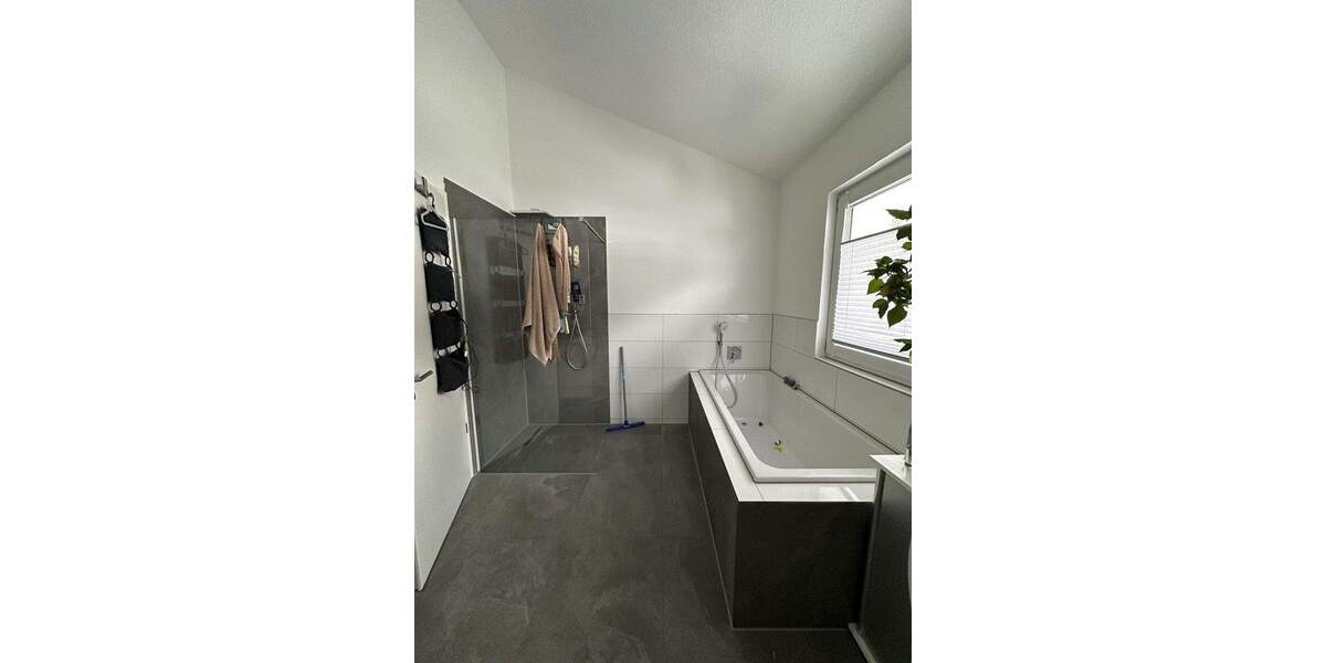 Moderne Doppelhaushälfte in Amstetten (BaWü) 7 zimmer